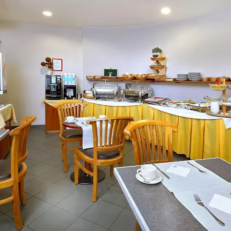 Melantrich Hotel