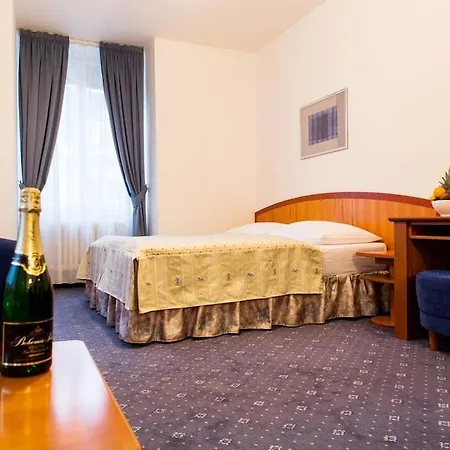 Melantrich Отель 3*