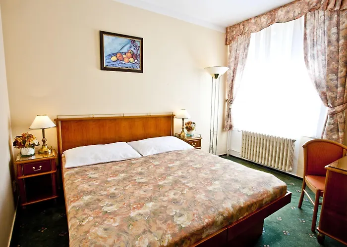 Melantrich Old Town 3*