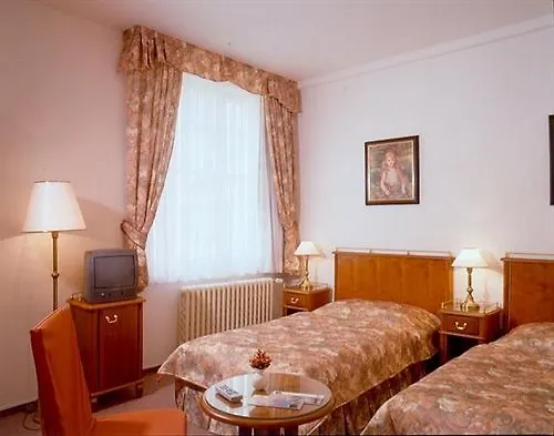 酒店 Melantrich Old Town 3*