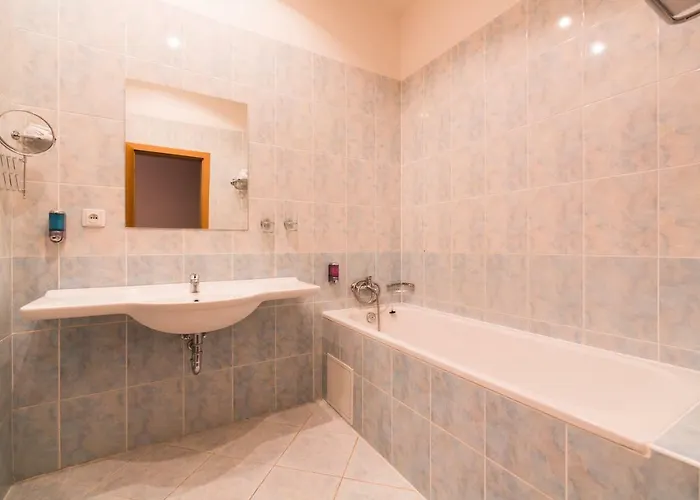 酒店 Melantrich Old Town 3*